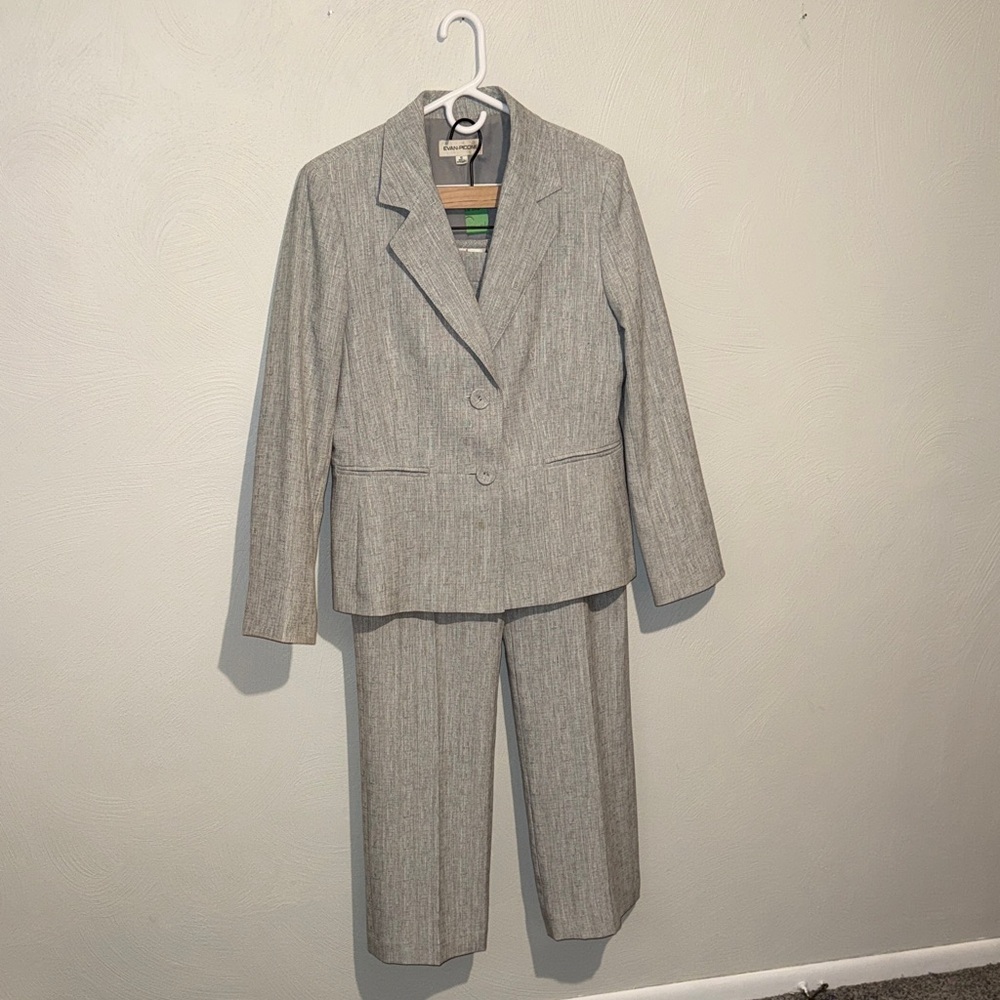 Evan Picone Classic Gray Pantsuit NWT